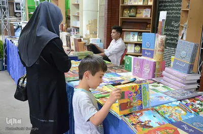 روز چهارم برگزاری نمایشگاه قرآن و محصولات قرآنی تبریز