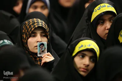 دیدار دانش‌آموزان و دانشجویان با رهبر انقلاب
