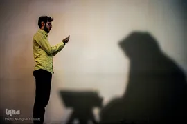 مساجد و اماکن مذهبی مرکز استان آذربایجان شرقی در ماه مبارک رمضان جهت مقابله با شیوع ویروس کرونا تعطیل اعلام شد. با این شرایط خانواده های تبریزی با بهره گیری از رسانه های مجازی، رادیو و تلویزیون در منازل خود، به تلاوت قرآن کریم پرداخنتد.