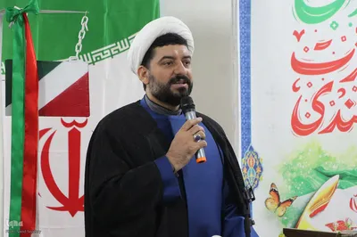 مراسم نواختن زنگ انقلاب در مدارس شهرستان ملایر