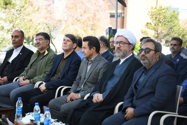 آیین کاشت نهال به یاد دانشجویان شهید دانشگاه تبریز