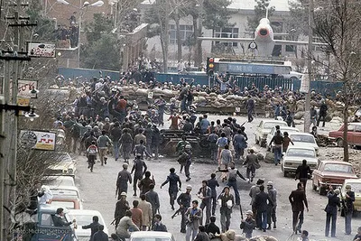 آثار میشل سِتبون ؛ واقعه نگار و عکاس فرانسوی از انقلاب اسلامی ایران
