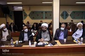 مراسم رونمایی ازسه کتاب جدید حجت الاسلام والمسلمین قرائتی، مفسر قرآن کریم در ایکنا