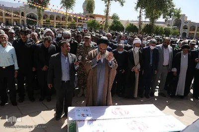 وداع شیرازی ها با محیط بانان شهید در حرم شاهچراغ(ع)‎‎