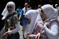 Bruxelles : Le gouvernement lève l'interdiction du port de signes religieux dans certains types d'enseignement