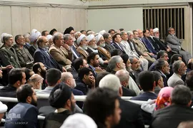 دیدار مسئولان نظام و سفرای کشورهای اسلامی با رهبر انقلاب