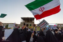 تجمع بزرگ مردم اصفهان در حمایت از عملیات «وعده صادق ۲»