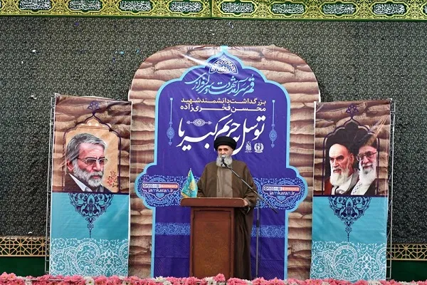 ایستادگی در برابر استکبار نیازمند اقتدار دفاعی است