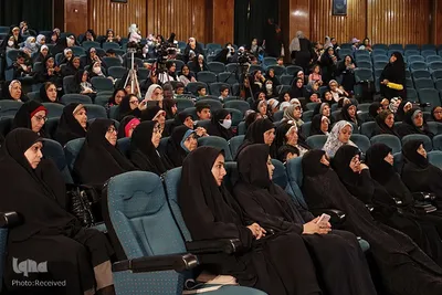 گردهمایی بانوان ایرانی طلایه داران ساخت صحن و شبستان حضرت زینب (س)
