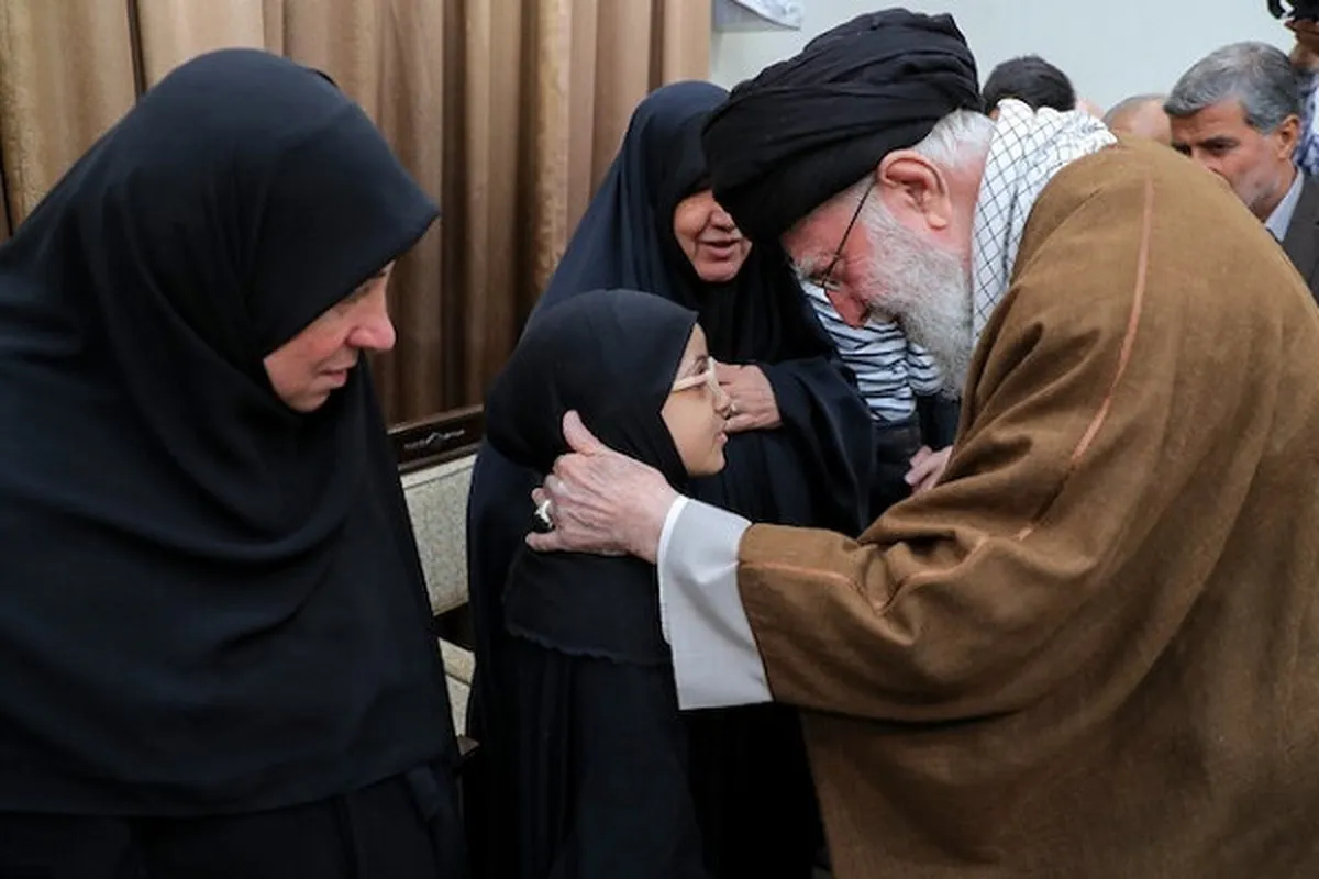 Leader Receives Families of Couple Martyred in Lebanon