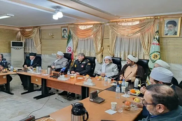 نیروی انتظامی مجموعه‌ای مردمی در متن جامعه است