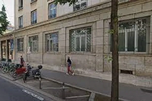 Une enquête ouverte sur un tag islamophobe sur la mosquée de Lyon