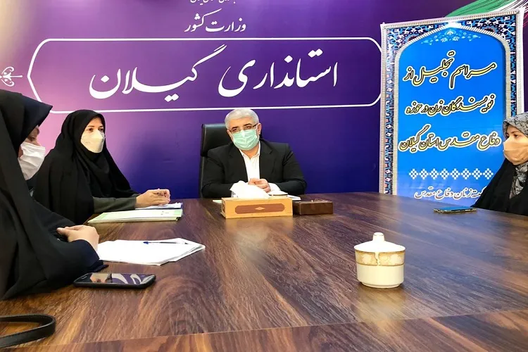 نویسندگان دفاع مقدس به نقش مادران و همسران شهدا بپردازند