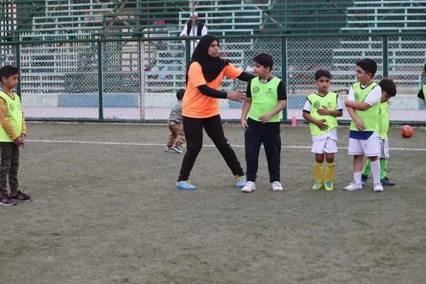 مربی محجبه هندی و وقف زندگی برای آموزش به کودکان فقیر
