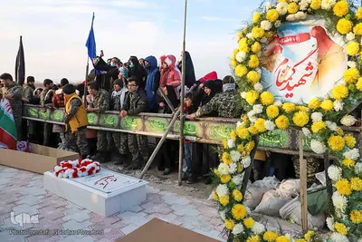 تدفین پیکر شهید گمنام دفاع مقدس دراهر