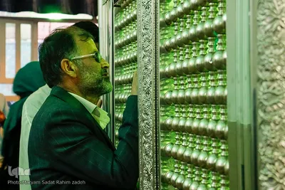 کاروان زیر سایه خورشید در بازار وکیل شیراز