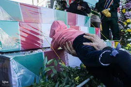 تشییع 280 شهید گمنام همزمان با سالروز شهادت حضرت زهرا در کشور