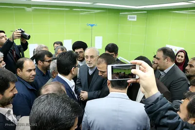 بازدید رئیس سازمان انرژی اتمی کشور از بیمارستان مهر خنداب