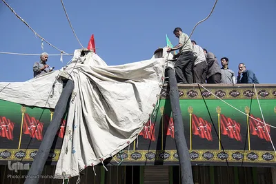 آيين سنتي سياه پوشان و برپايي خيمه عزاداري در آستانه ماه محرم - سمنان
