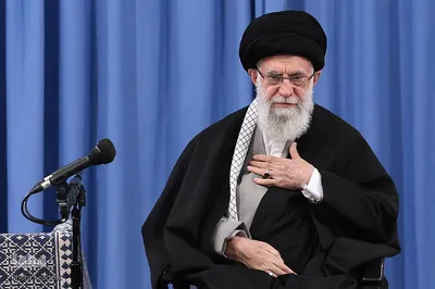 حضرت آیت الله خامنه‌ای، رهبر معظم انقلاب اسلامی