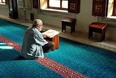 Allah katında en şerefli olanınız en faziletli olanınızdır