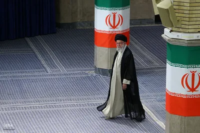 حضور رهبر معظم انقلاب در پای صندوق رأی انتخابات ریاست جمهوری