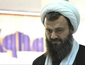 روحانیت در دل مردم جای دارد