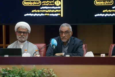 نشست هم‌اندیشی اساتید علوم قرآن و حدیث سراسر کشور