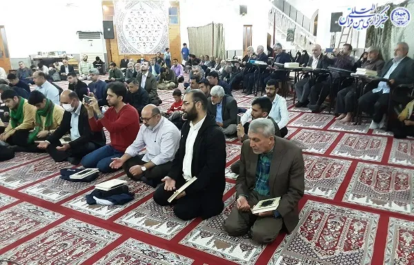 محفل شبی با قرآن کریم در بابلسر