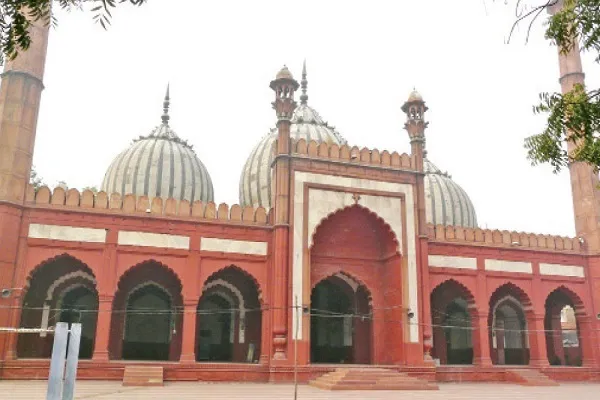 মোগল শাহজাদি জিনাতুন নিসার জনসেবা