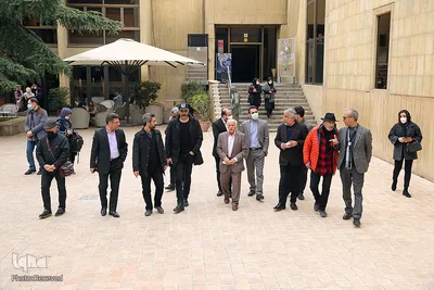 کاشت درخت توسط هنرمندان در فرهنگسرای نیاوران