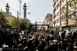 آیین عاشورایی «گِل مالی» لرستانی های مقیم تهران
