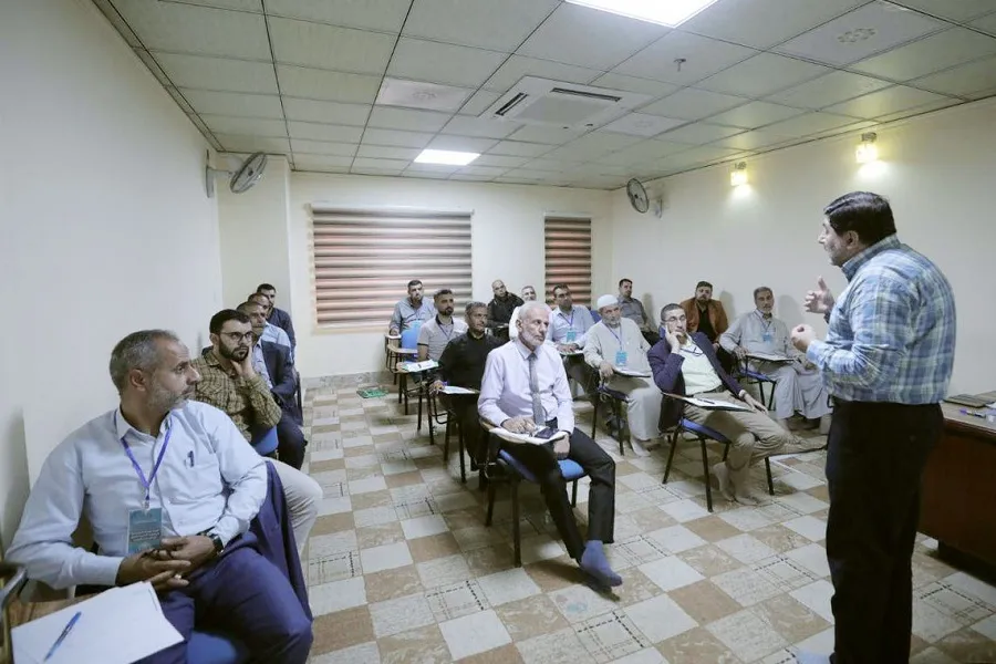 إستمرار الدورة القرآنية التخصصية لشرح اللوائح التحكيمية في كربلاء + صور