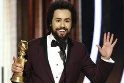 Récompensé par un Golden Globe, Ramy Youssef loue Dieu sur la scène