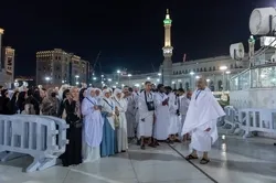 Waislamu 100 waliosilimu karibuni washiriki Umrah