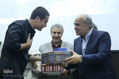 اولین جشنواره جایزه ملی «آرمان برتر»