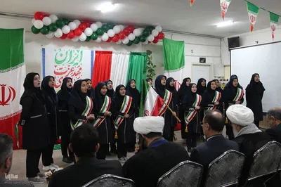 مراسم نواختن زنگ انقلاب در مدارس شهرستان ملایر