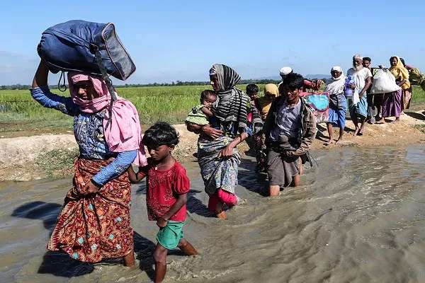Rohinca müsəlmanları Benqal Körfəzində adaya köçürülür