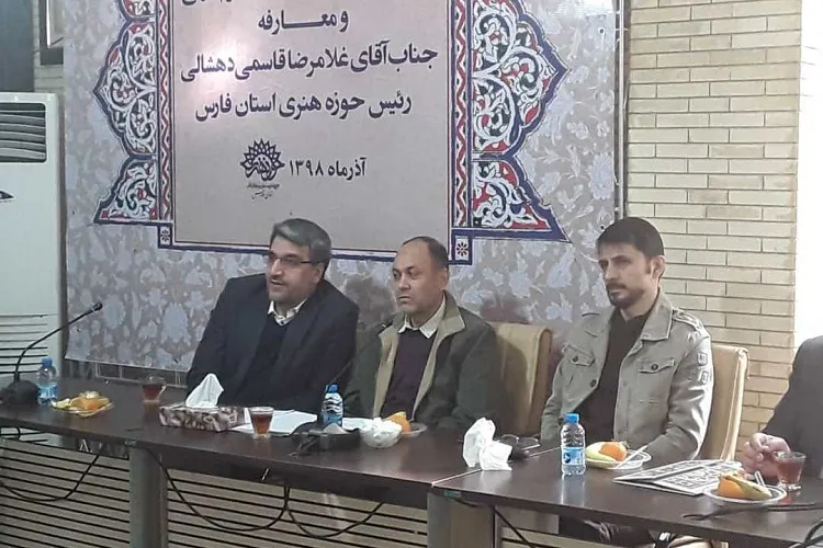 اجازه گفتمان و آزاداندیشی دهیم