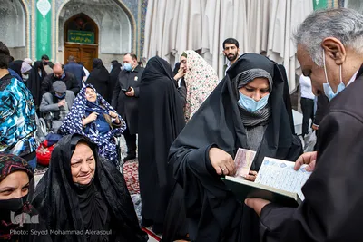 لحظه تحویل سال ۱۴۰۰ در حرم مطهر رضوی