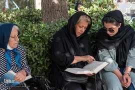 مراسم قرائت دعای پرفیض عرفه در امامزاده طاهر(ع) کرج