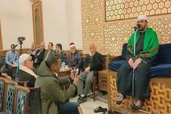 Nangungunang mga Qari Dumalo sa Paglilingkod na Pang-alaala para sa Anak na Lalaki ni Abdul Basit