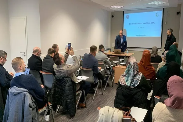 إقامة ندوة تكوينية للأئمة لتطوير المهارات الدعوية والتعليمية في ألمانيا