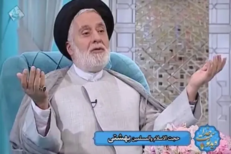 ارائه راهکارهای دعوت به نماز در یک برنامه تلویزیونی