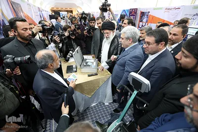 بازدید رهبر انقلاب از نمایشگاه شرکت‌های دانش‌بنیان و فناوری‌های برتر (ایران ساخت)