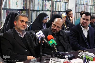 مراسم رونمایی از قرآن های خیرین