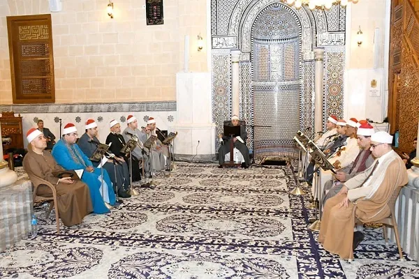 الأوقاف المصرية تعقد مقرأة لكبار القراء بمسجد الإمام الحسين(ع)