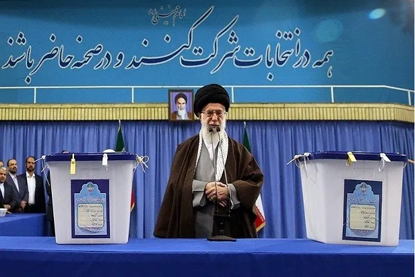 هر کس به منافع ملی علاقه‌مند است در انتخابات شرکت می‌کند
