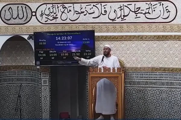 دولت مکرون با اسلام‌ستیزی بر مشکلات داخلی سرپوش می‌گذارد