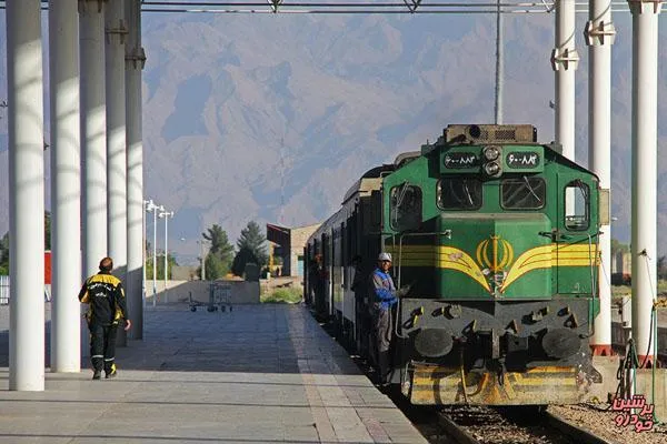 Irak'ın kutsal kenti Kerbela'ya gidecek ilk tren Tahran'dan kalktı